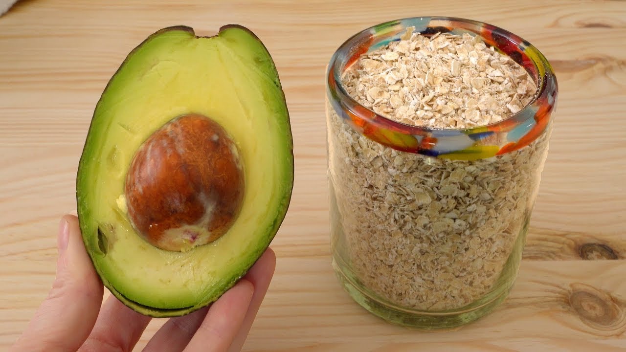 LIVE  1 cup of oatmeal and 1 avocado! Healthy and delicious…