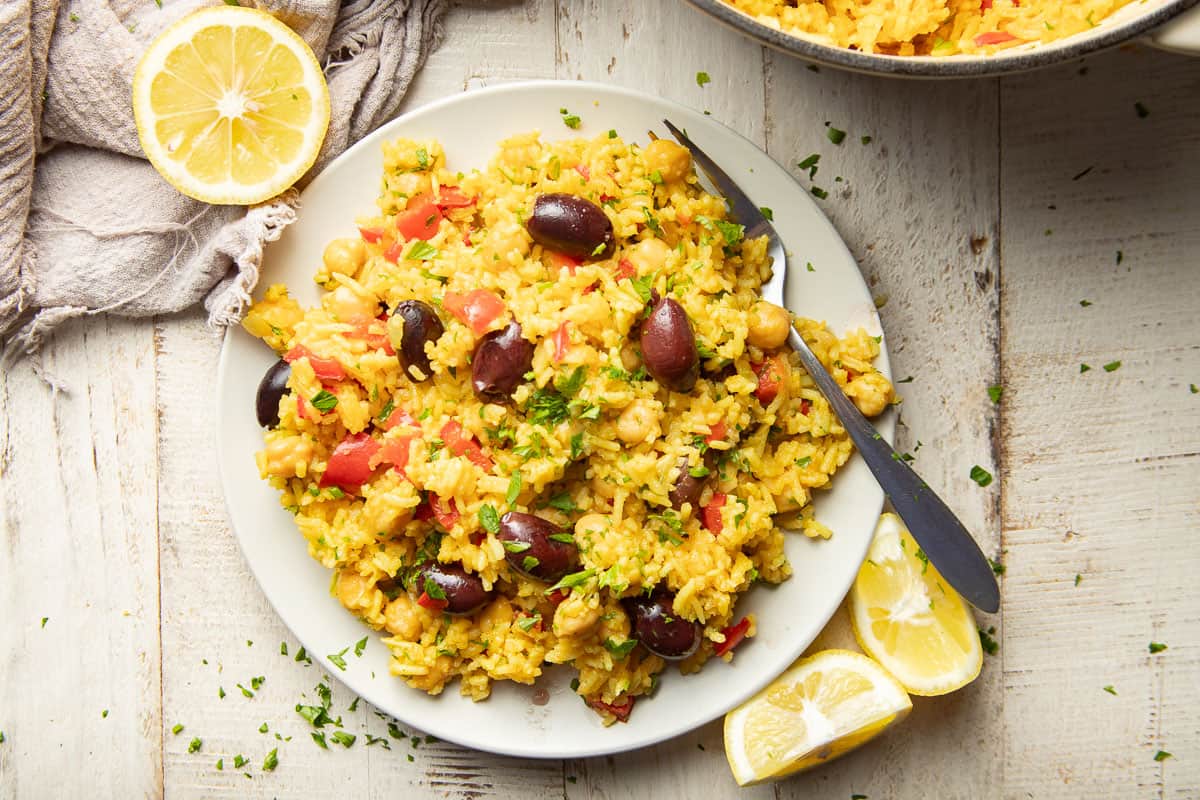 One-Pot Mediterranean Chickpeas & Rice