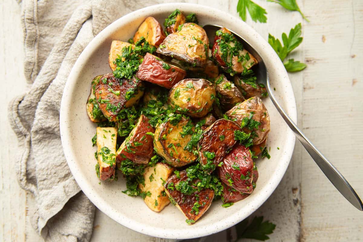 Roasted Chimichurri Potatoes – Connoisseurus Veg