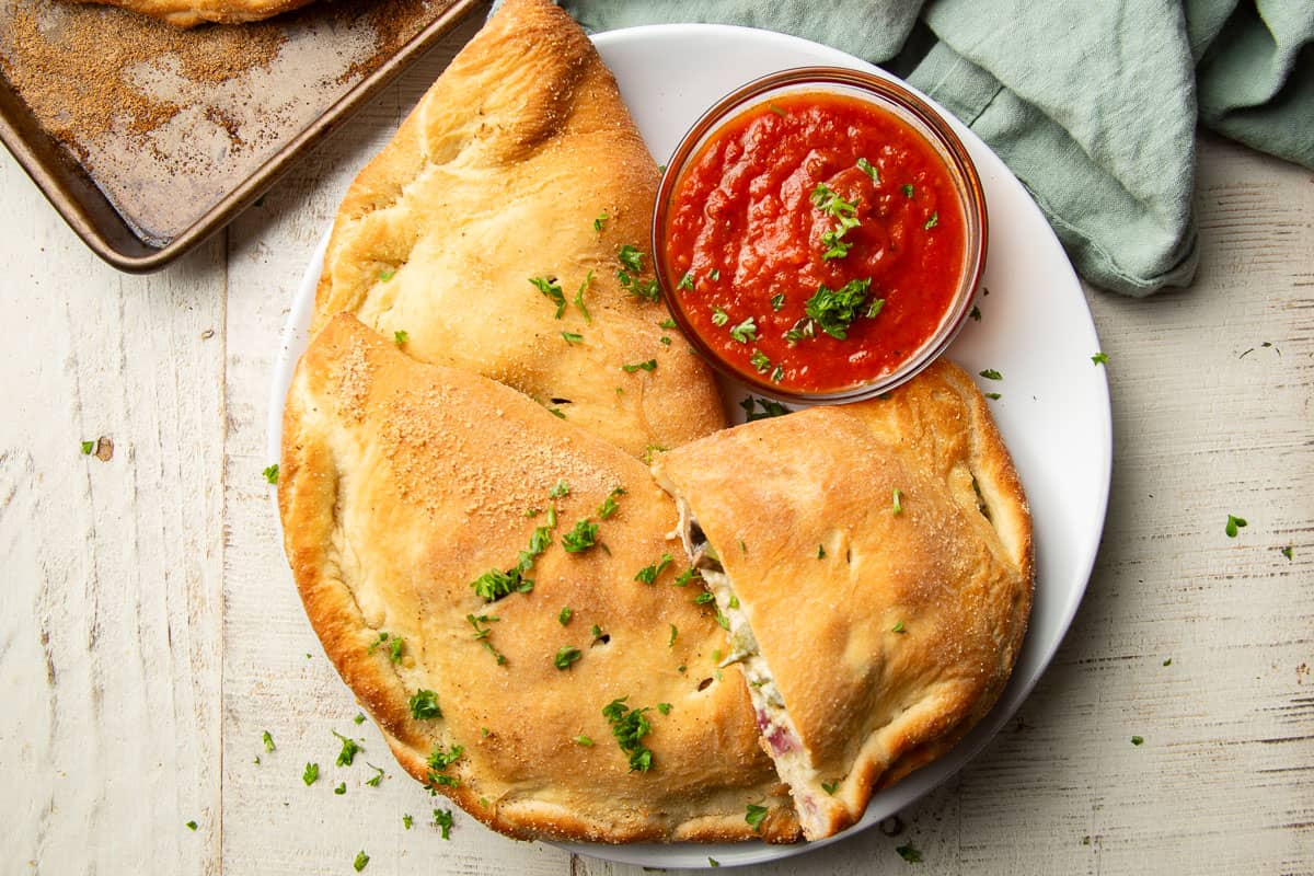 Vegan Calzones – Connoisseurus Veg